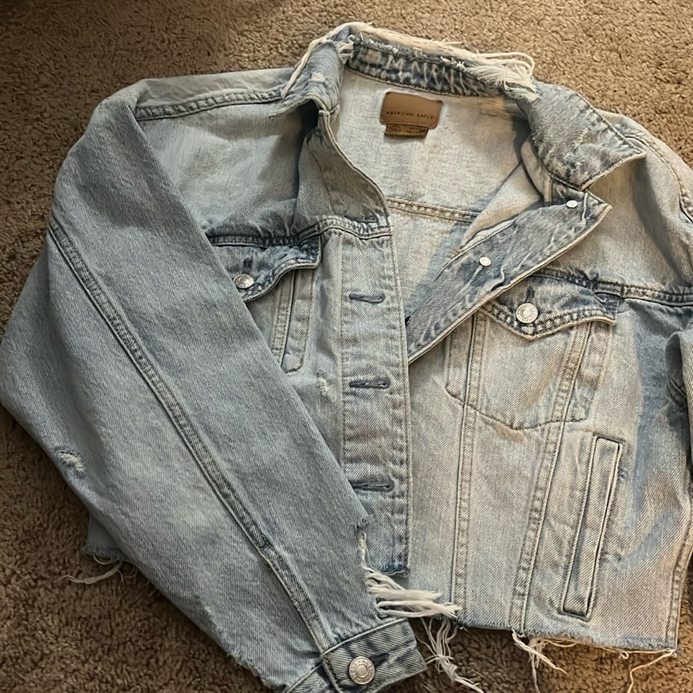 American Eagle distressed cropped Jean jacket